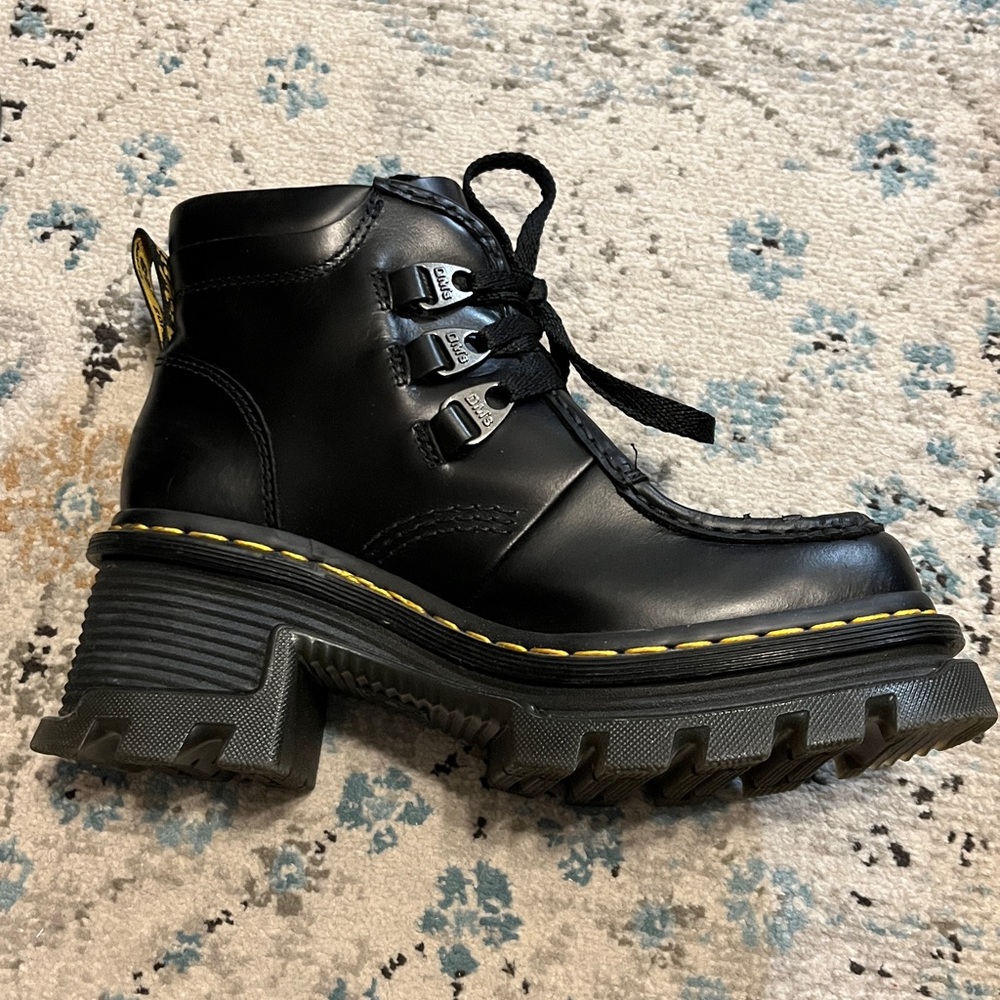 Dr. Martens Black Corran 3-Eye Atlas Leather Heeled Boots - Picture 9 of 17